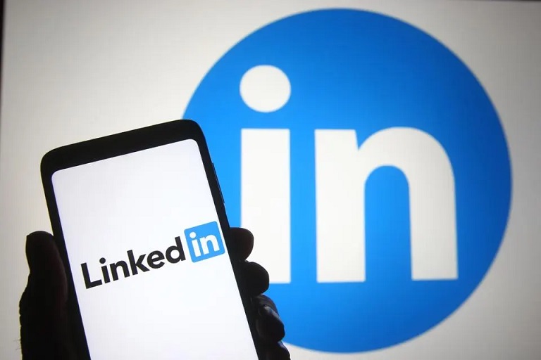 Linkedin là một trong những mạng xã hội được rất nhiều HR IT sử dụng để tìm kiếm những ứng viên tài năng